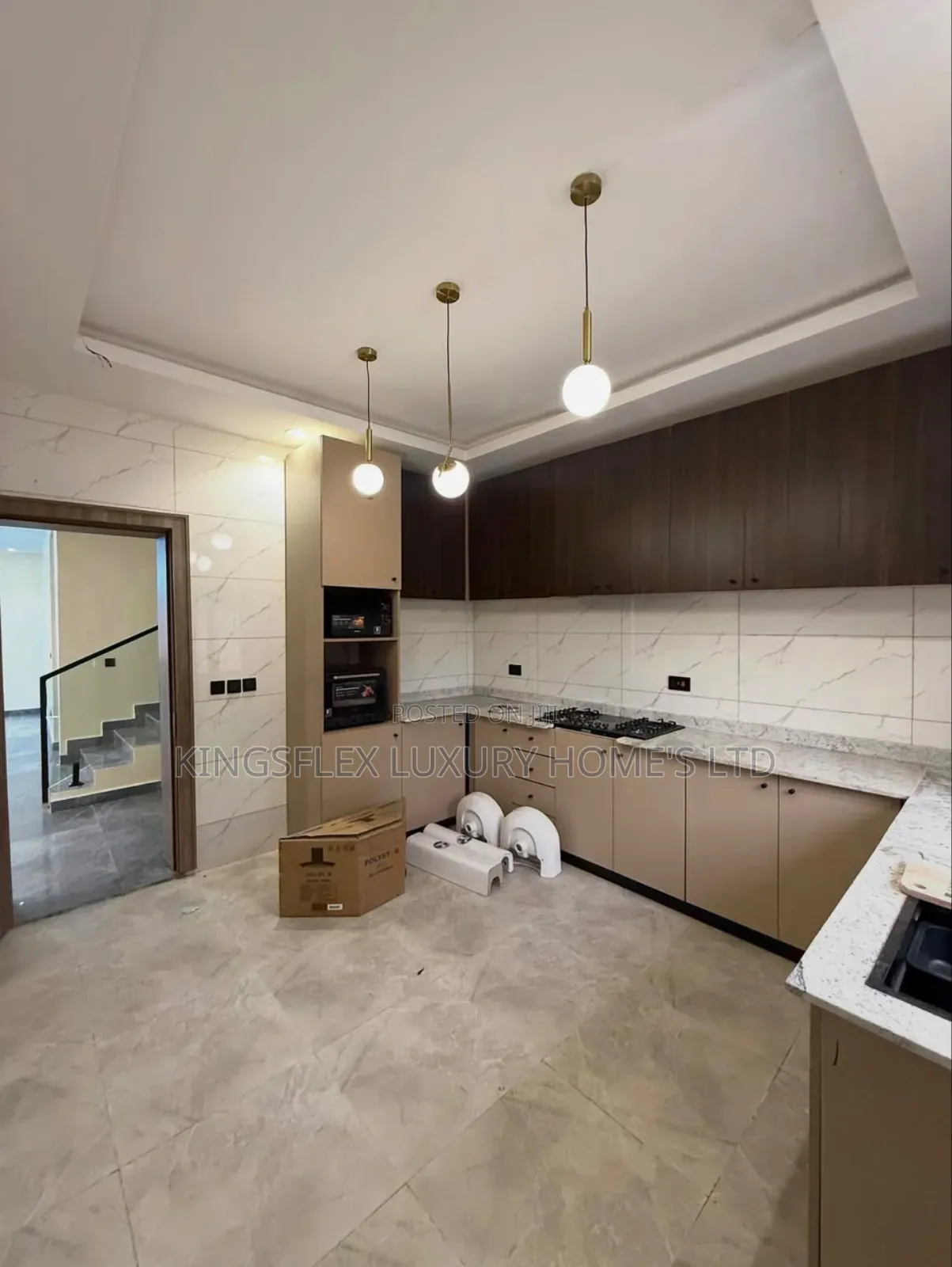5bdrm Townhouse/Terrace in Estate, Maitama for sale in Maitama