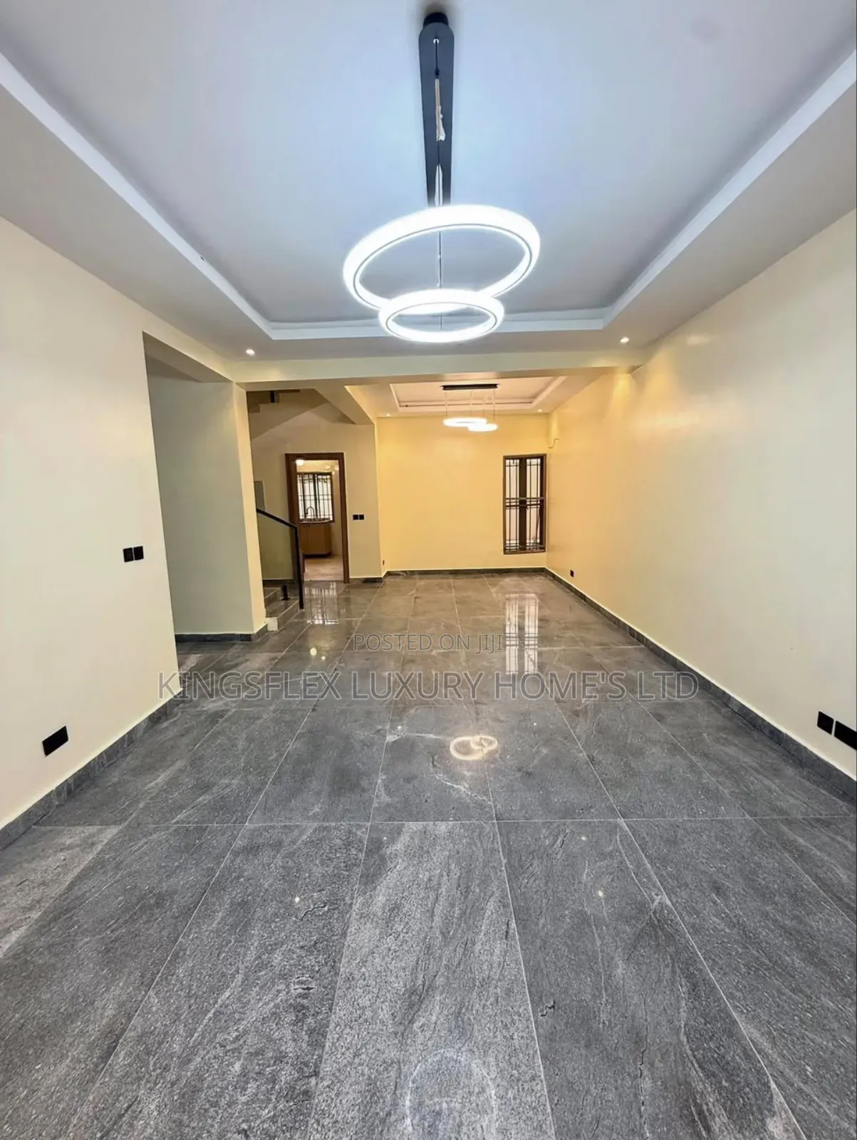 5bdrm Townhouse/Terrace in Estate, Maitama for sale in Maitama