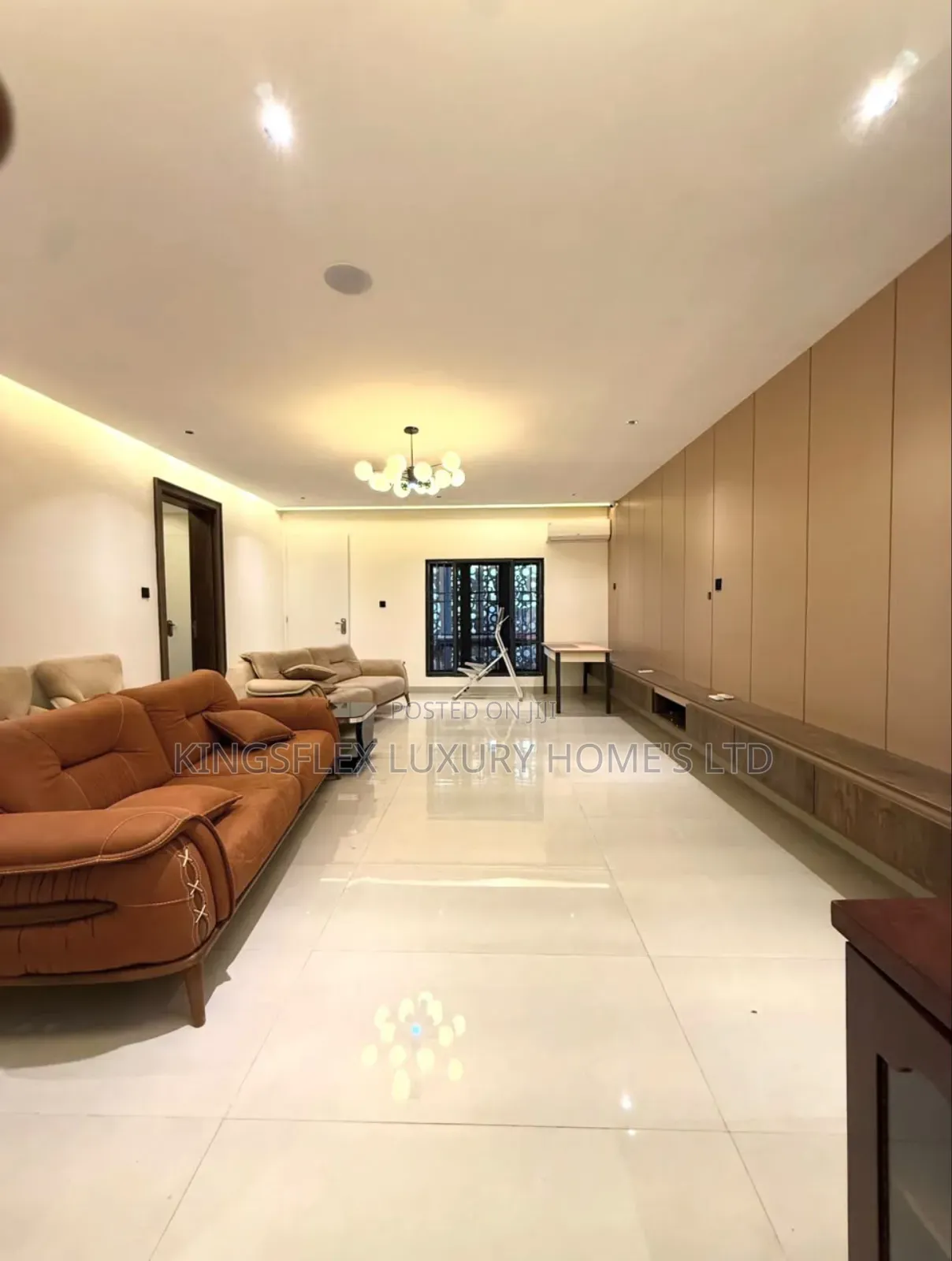 5bdrm Duplex in Estate, Galadimawa for sale in Galadimawa