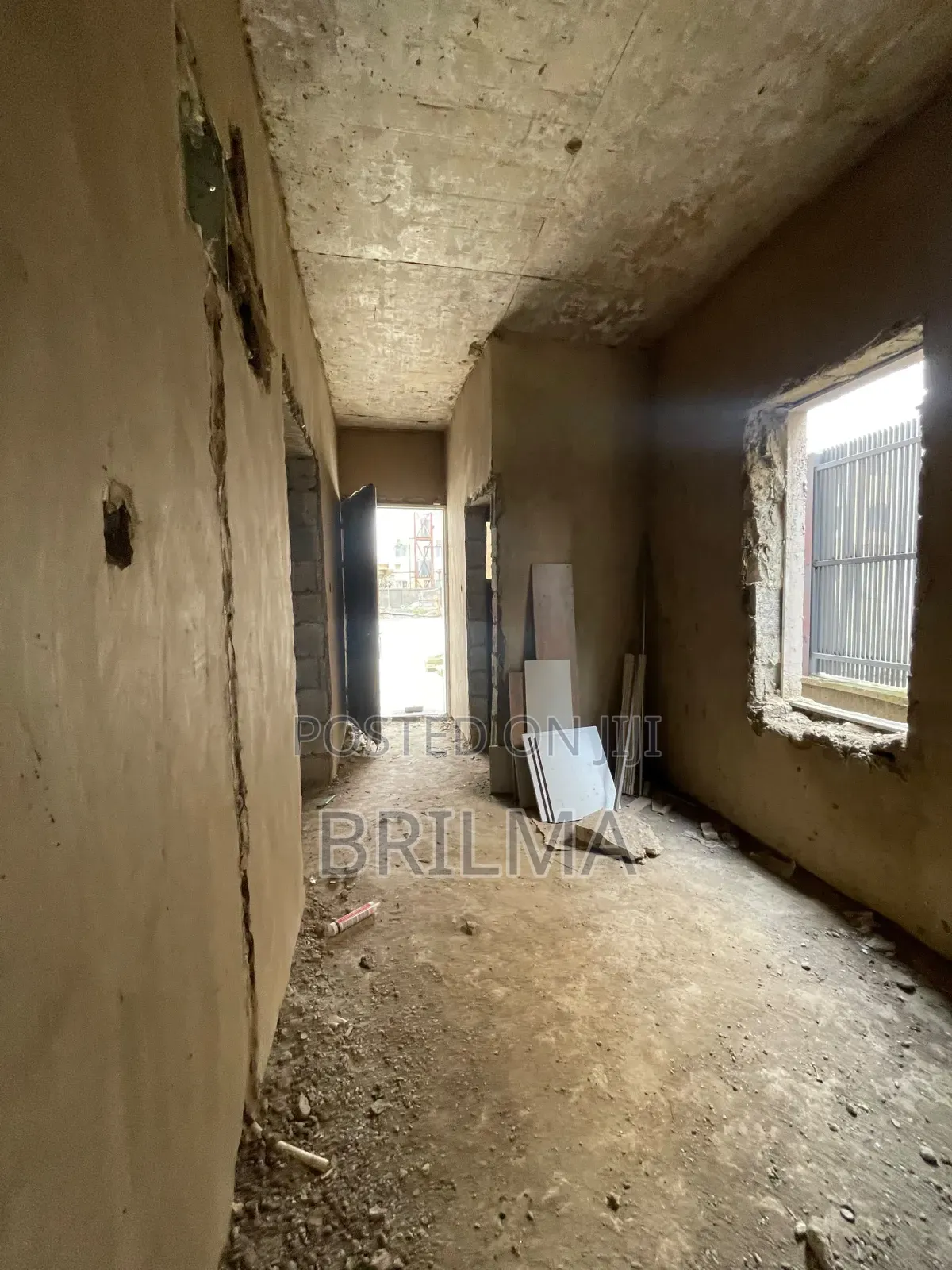 4bdrm Duplex in Gaduwa for sale in Gaduwa