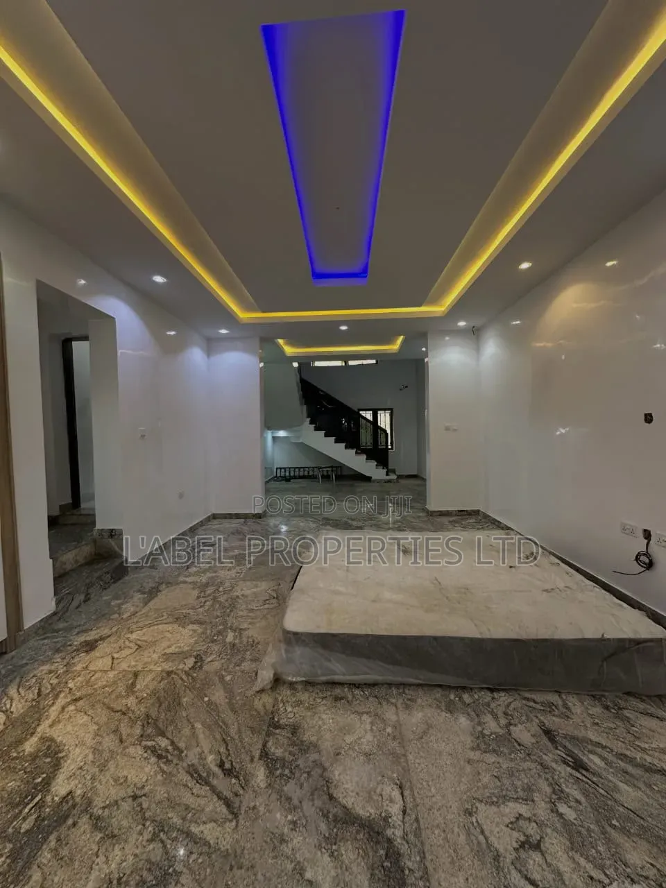 4bdrm Penthouse in Sunnyvale Estate, Galadimawa for sale in Galadimawa