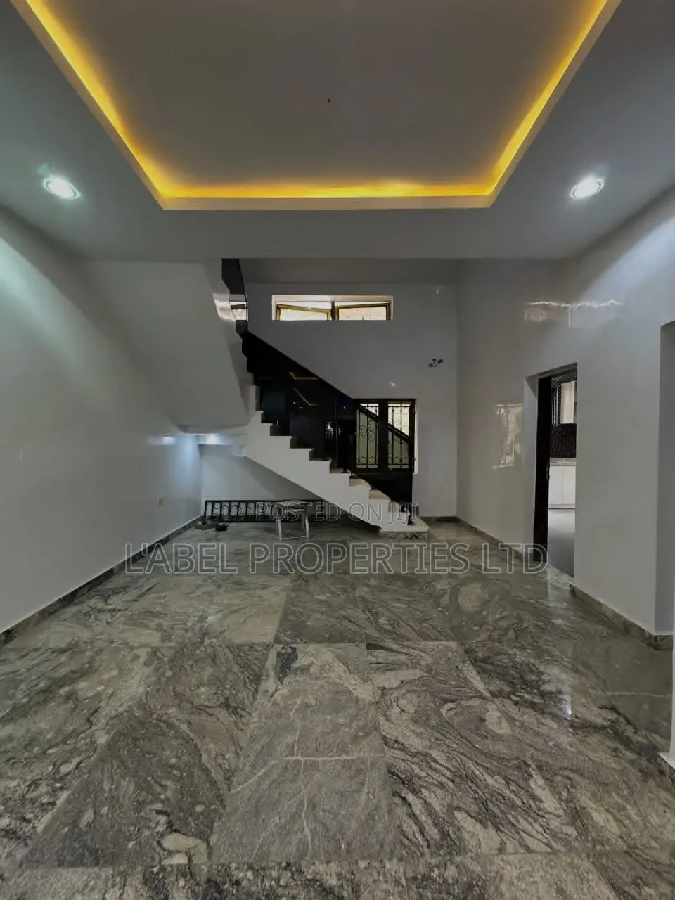 4bdrm Penthouse in Sunnyvale Estate, Galadimawa for sale in Galadimawa