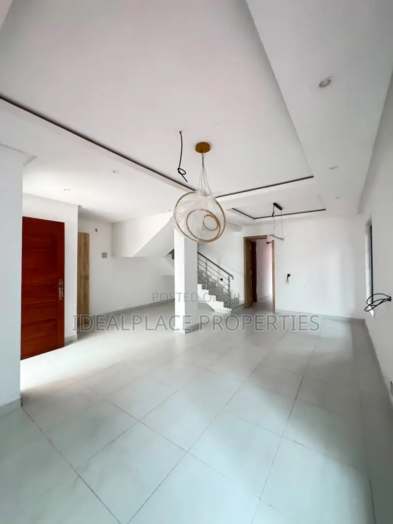 4bdrm Duplex in Opebi for sale in Opebi