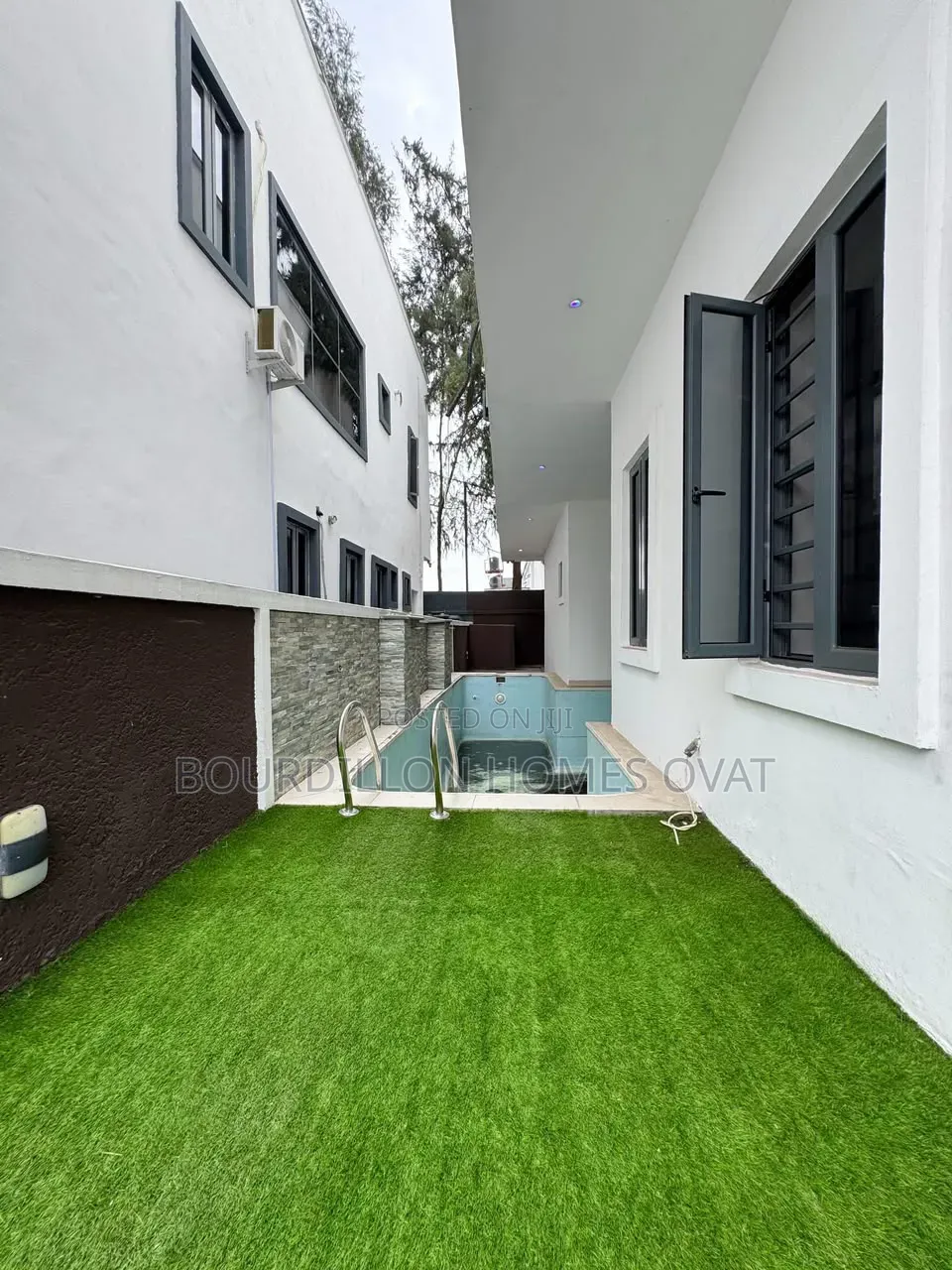 5bdrm Duplex in Megamound Estate for sale in Lekki Expressway