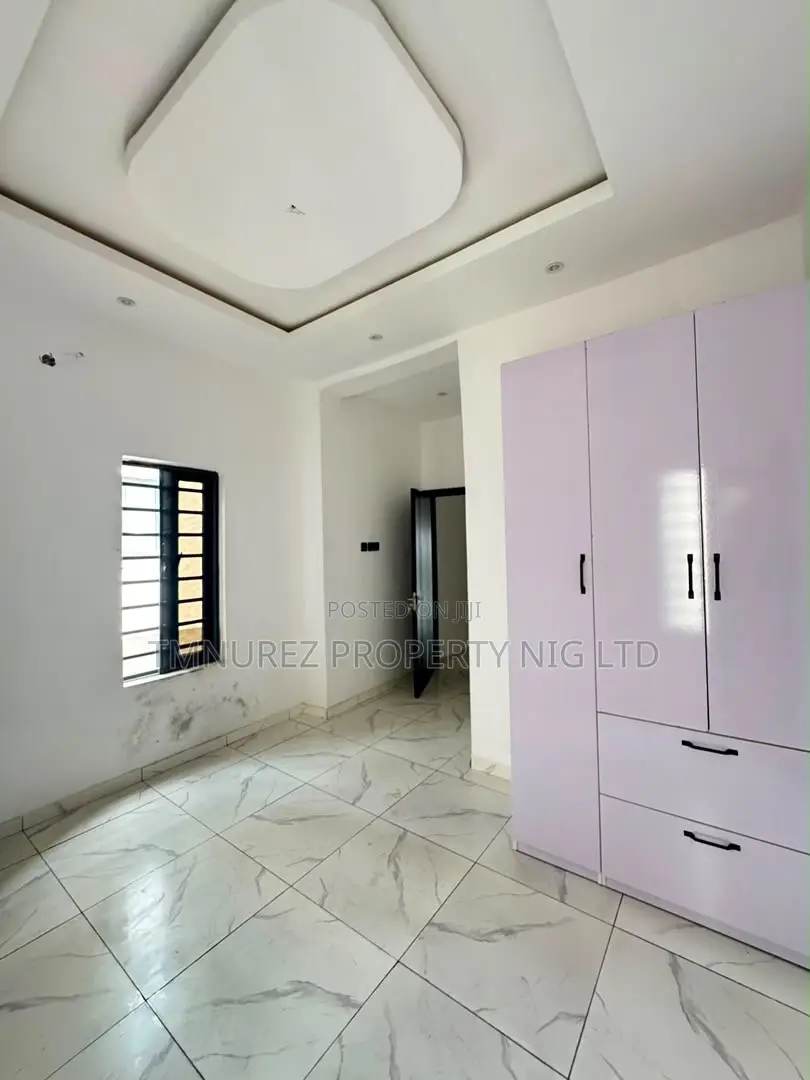 3bdrm Apartment in Gbagada for sale in Gbagada