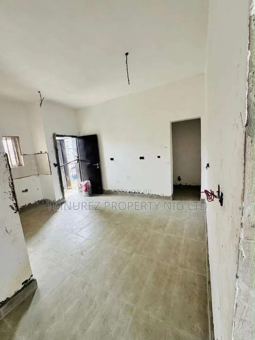 3bdrm Apartment in Yaba for sale in Yaba