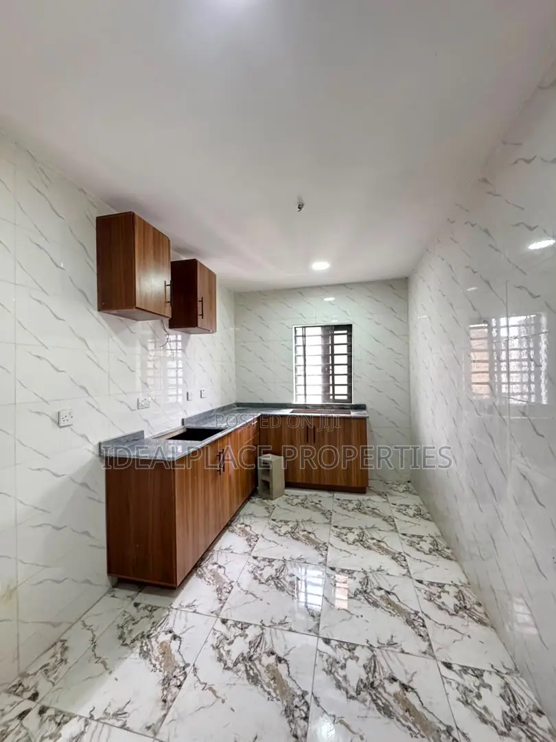 2bdrm Apartment in Surulere for sale in Surulere