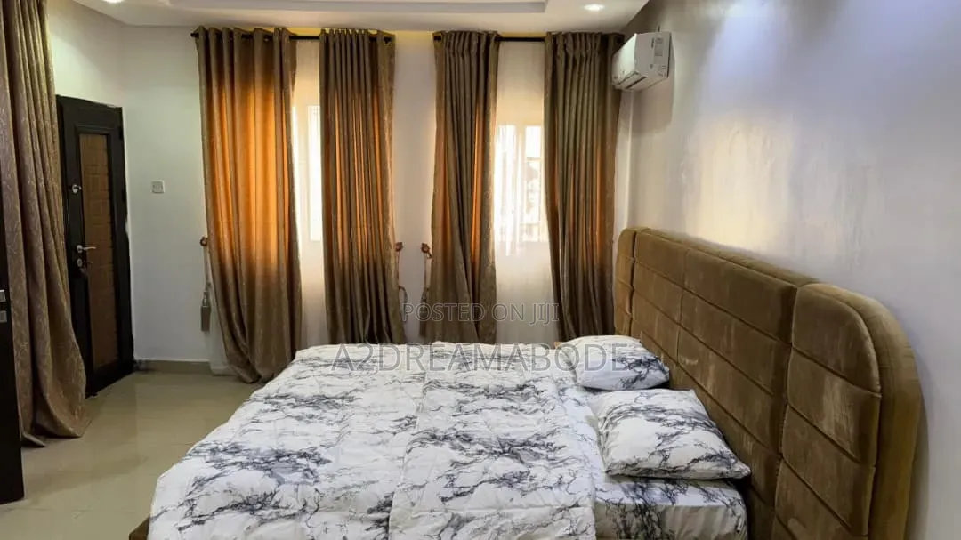 3bdrm Duplex in Ikeja Gra for rent in Ikeja GRA
