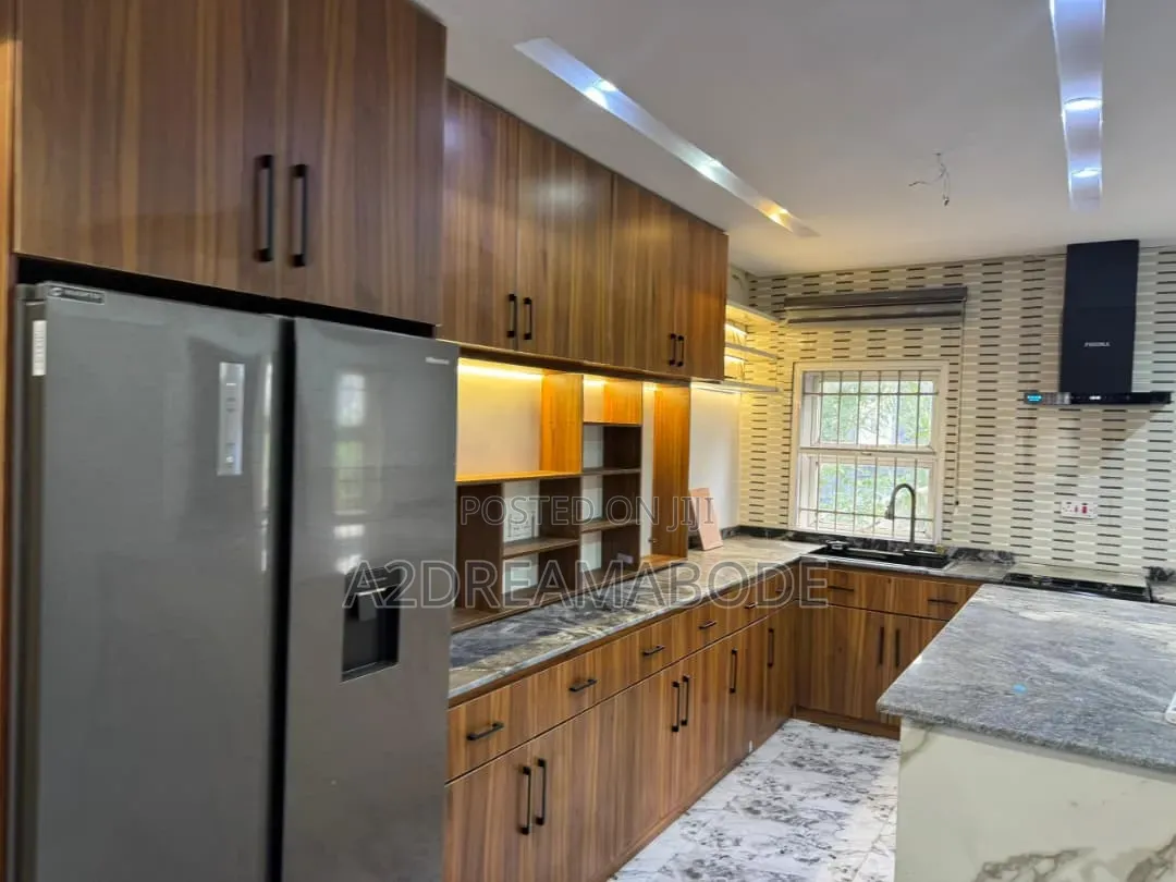 3bdrm Duplex in Ikeja Gra for rent in Ikeja GRA