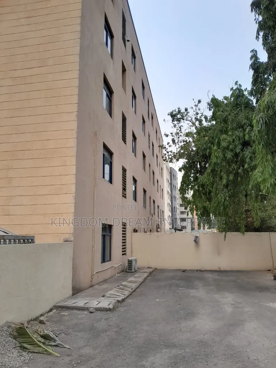 5 Floors Commercial Office Building Maitama, Abuja 6000sqm in Maitama