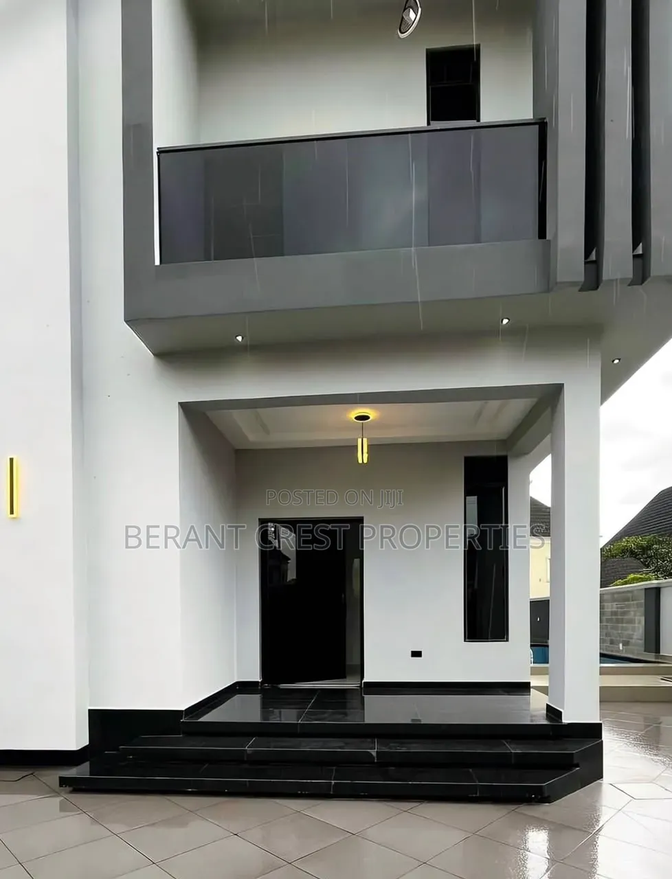 5bdrm Duplex in Apo Resettlement for sale in Apo Resettlement