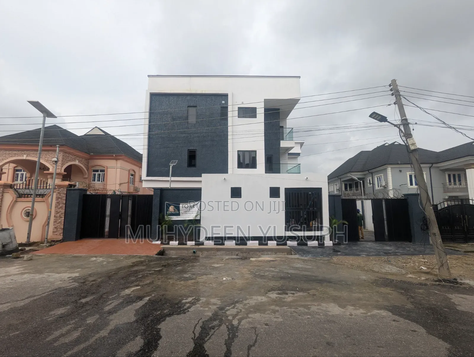 4bdrm Duplex in Allen Avenue for rent in Allen Avenue