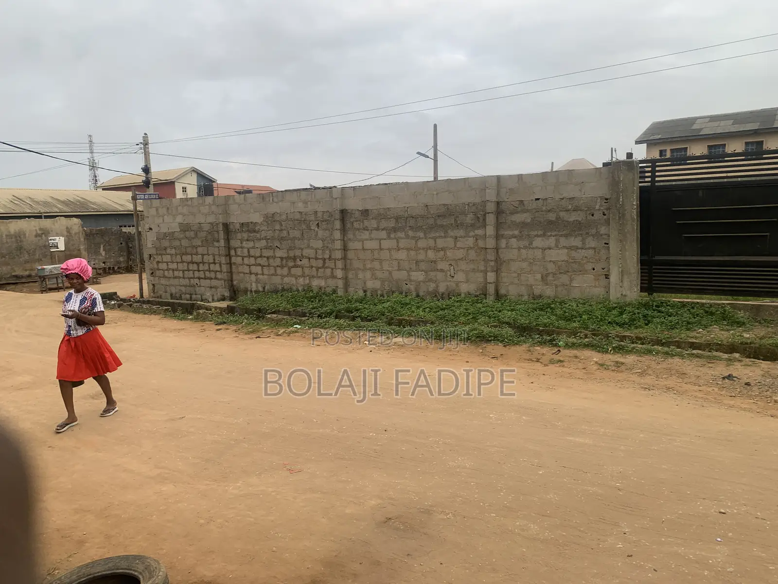 Half Plot of Land Corner Piece 60 by 60 Corner Piece ,Fenced and Gate in Governors Road