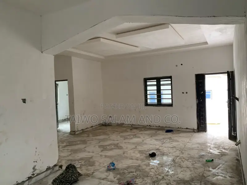 2bdrm Block of Flats in Ibadan North West for rent in Ibadan North West