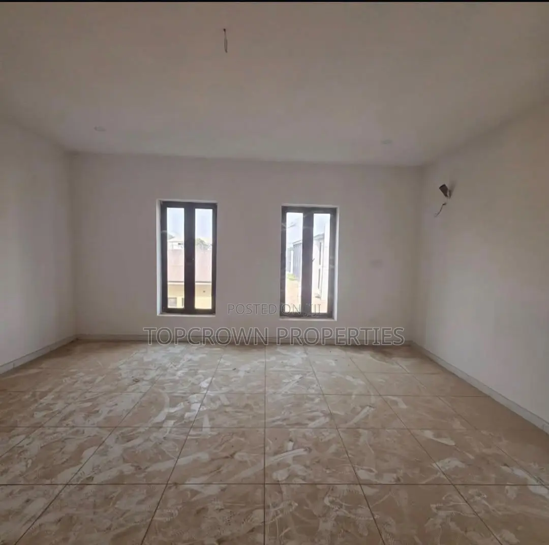 4bdrm Townhouse/Terrace in Kado for sale in Kado