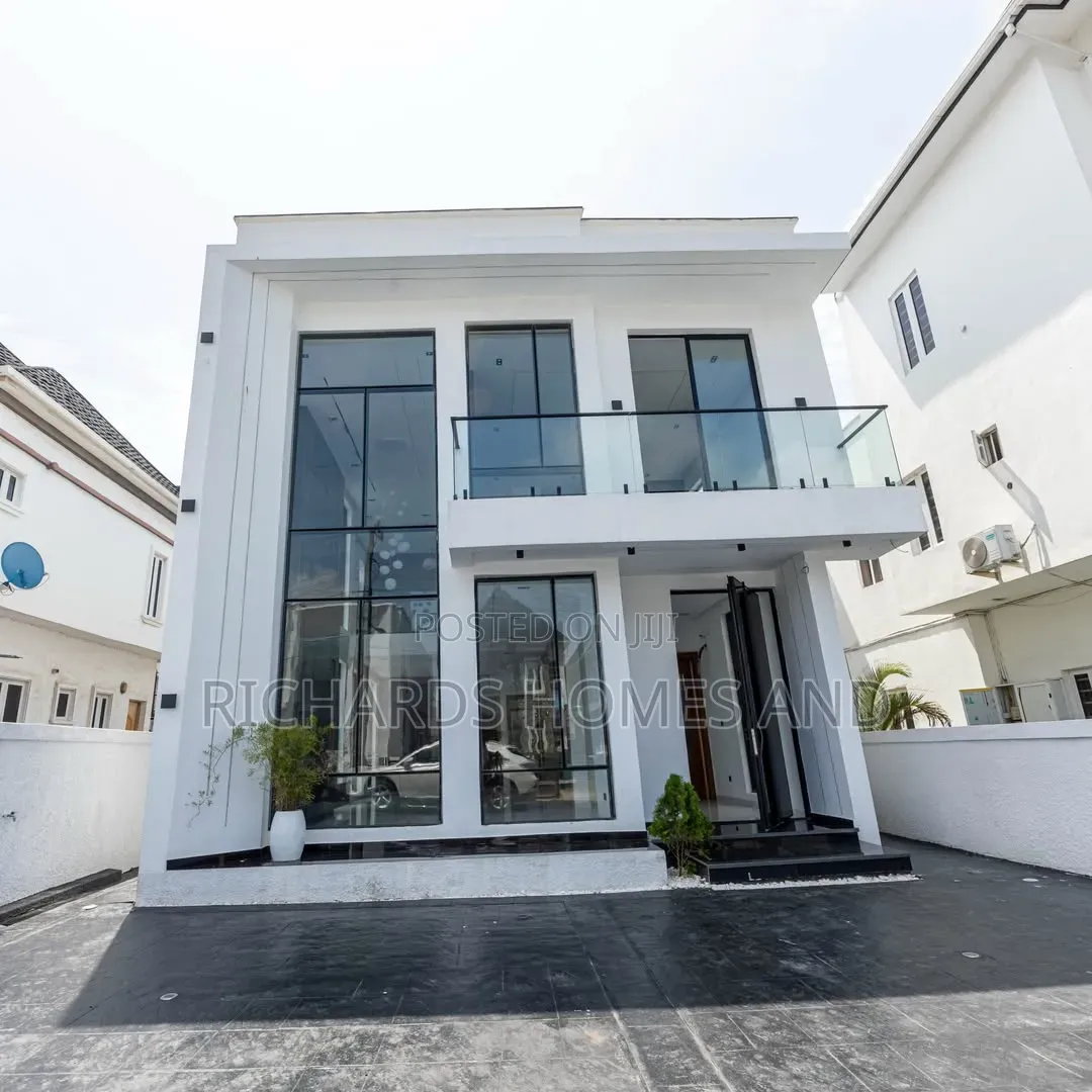 5bdrm Duplex in Megamound Estate, Ikota for sale in Ikota