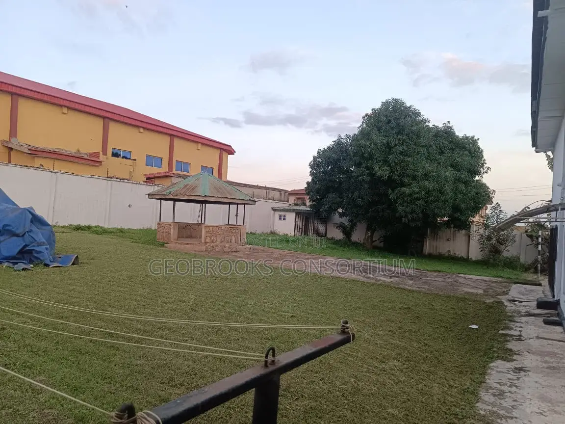 Premium 550sqm Dry Residential Land in Akobo