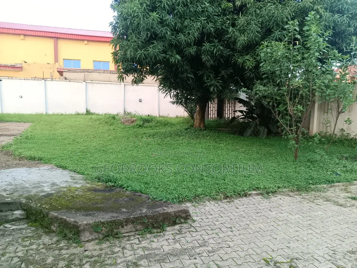 Premium 550sqm Dry Residential Land in Akobo