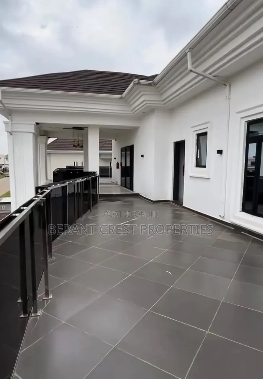 9bdrm Mansion in Guzape for sale in Guzape District