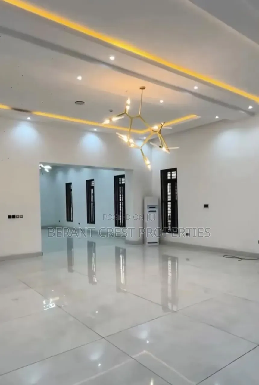 9bdrm Mansion in Guzape for sale in Guzape District