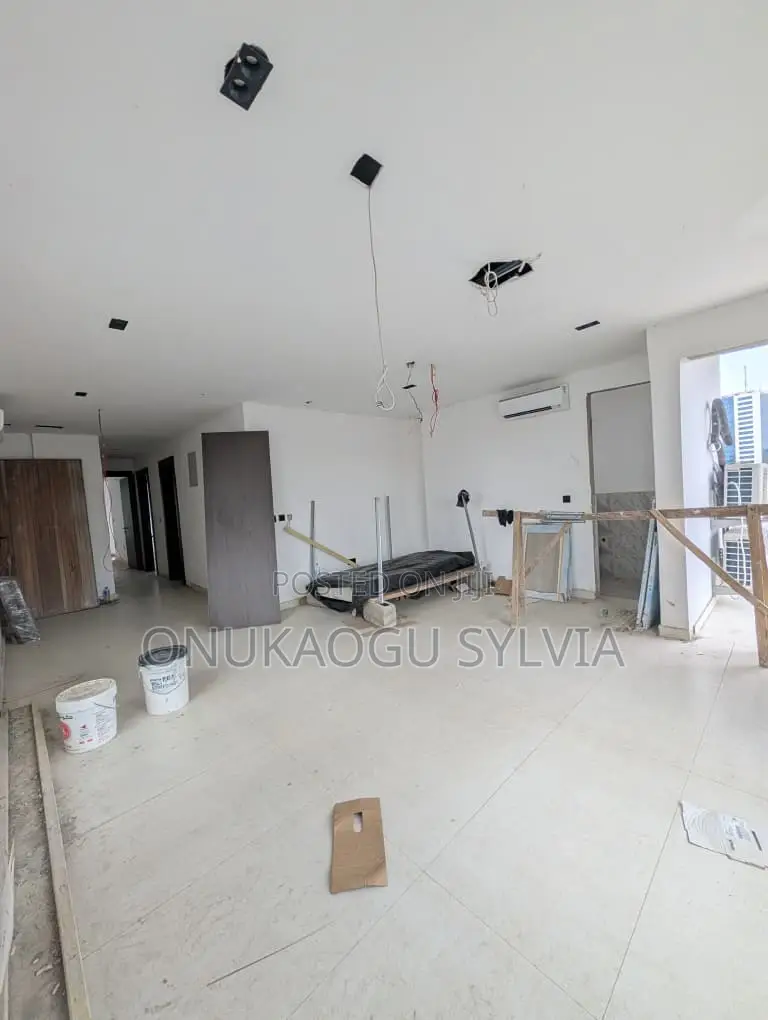2bdrm Apartment in Maryam'S Court, Ademola Adetokunbo for sale in Ademola Adetokunbo