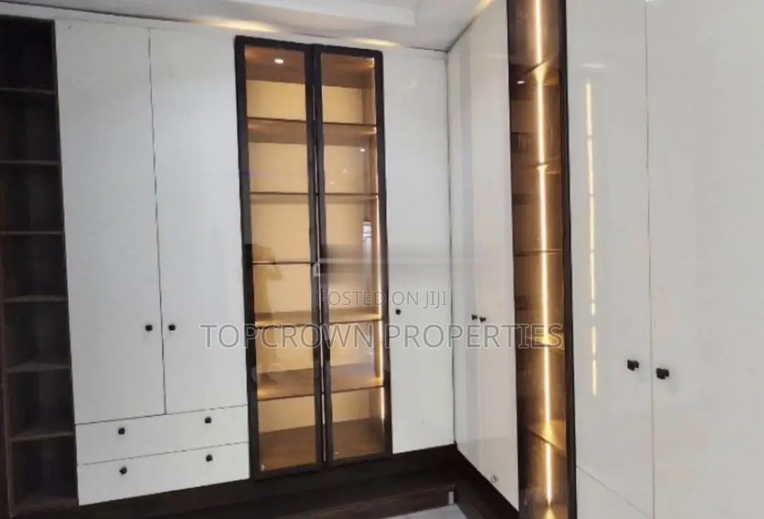 6bdrm Duplex in Katampe Extension for sale in Katampe Extension