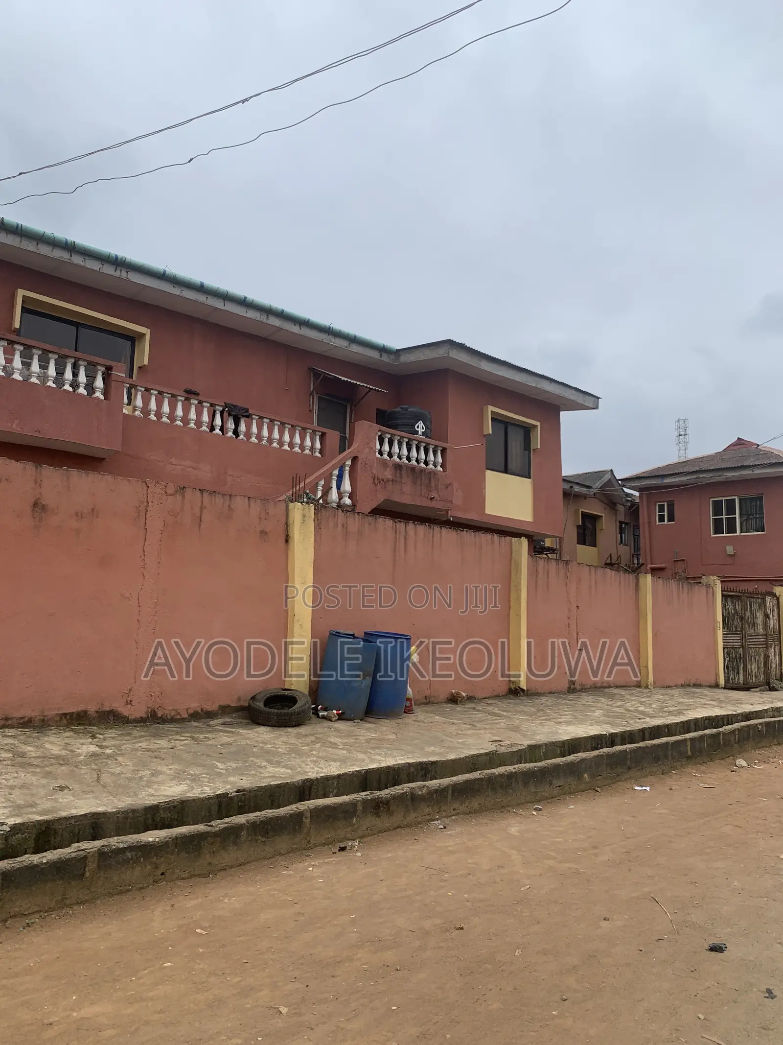 3bdrm Block of Flats in Agric Road, Igando / Ikotun/Igando for sale in Igando / Ikotun/Igando