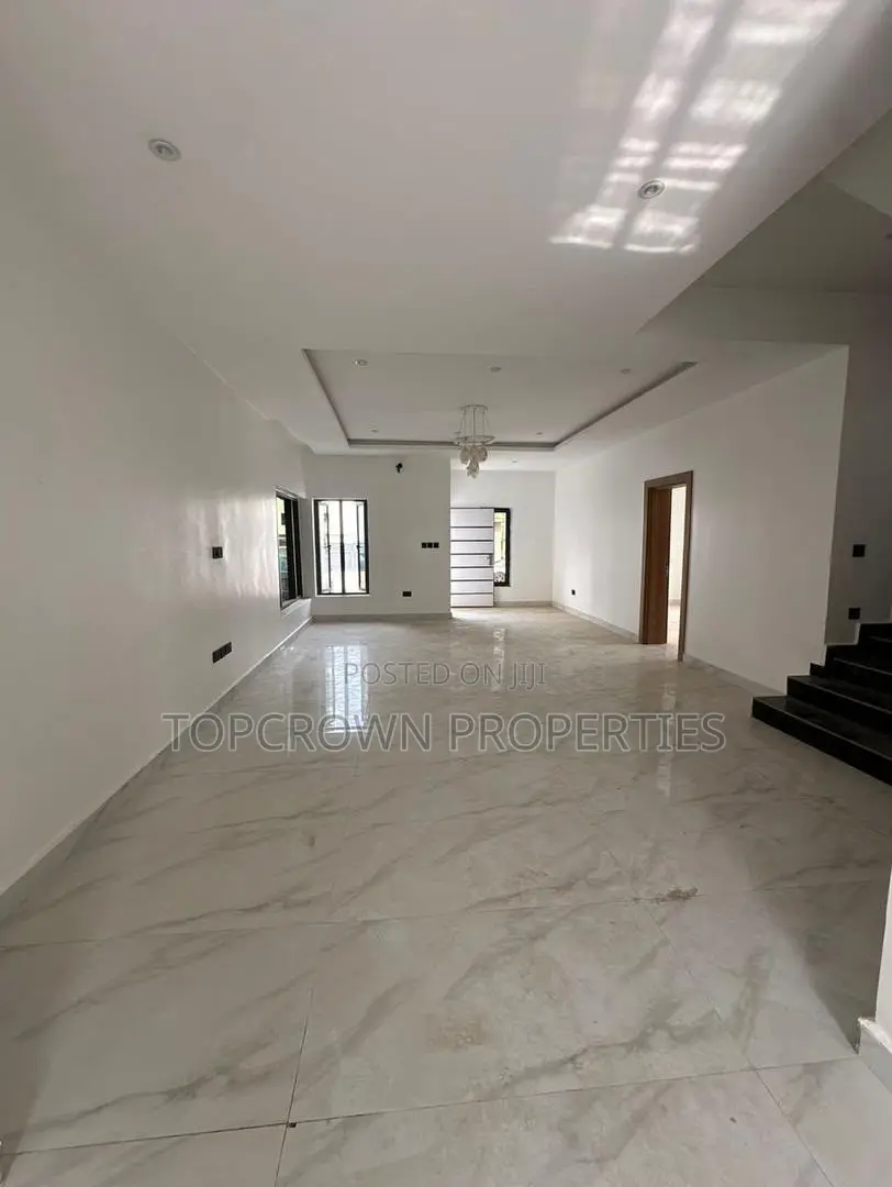 4bdrm Townhouse/Terrace in Kaura for sale in Kaura