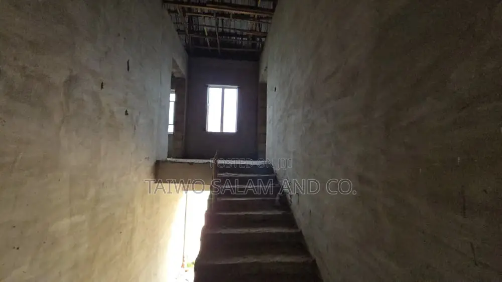 3bdrm Block of Flats in Oyo / Oyo for sale in Oyo / Oyo