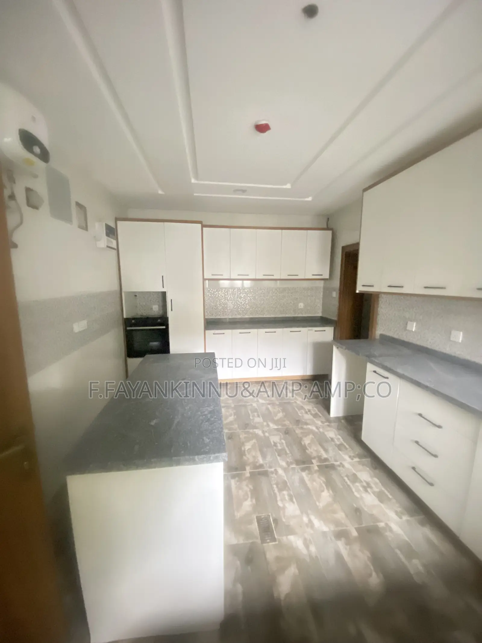 4bdrm Duplex in Zone 3 / Wuse for sale in Zone 3 / Wuse