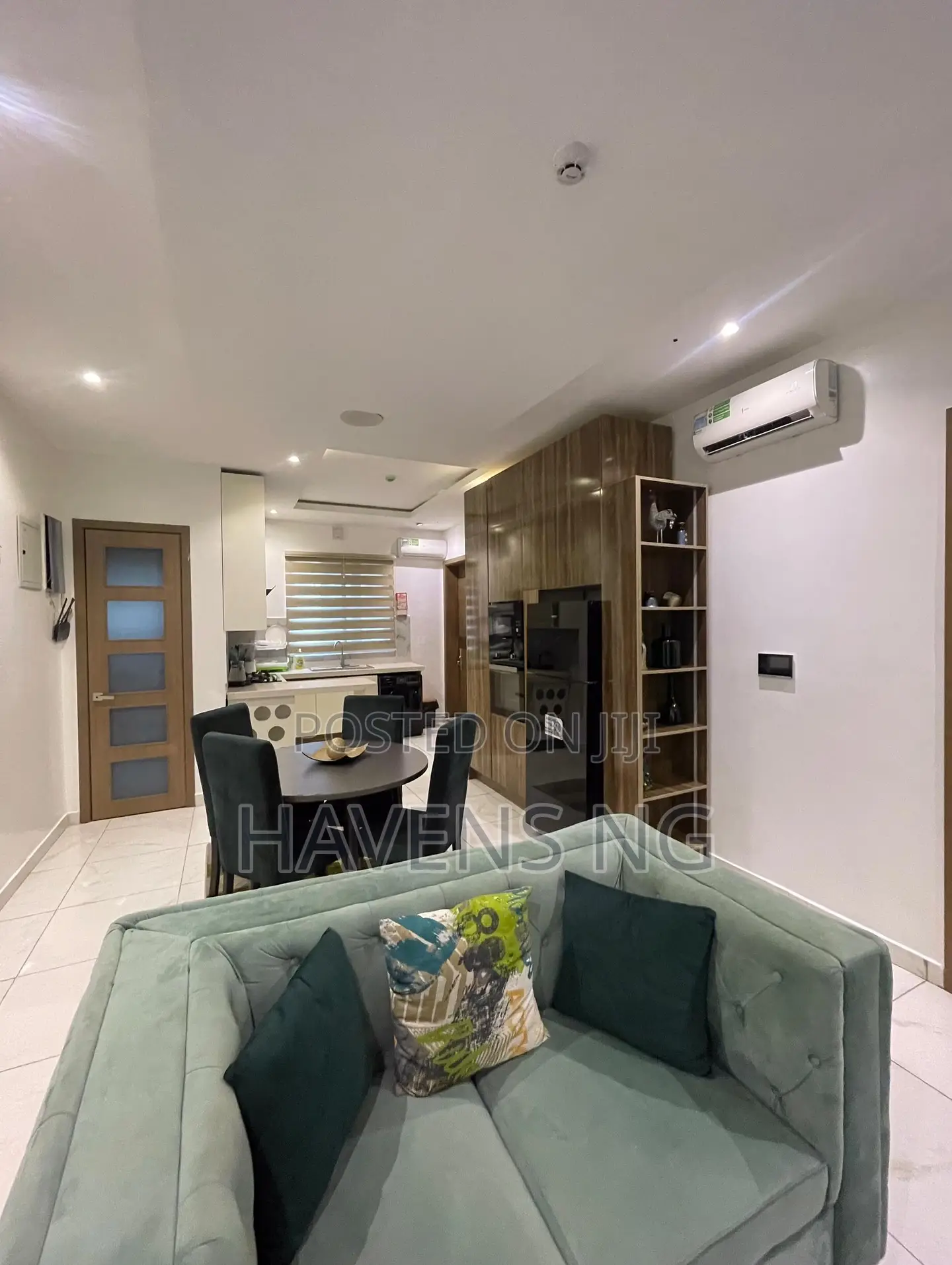 Contemporary 1-Bedroom Apartment Lekki in Lekki Phase 1