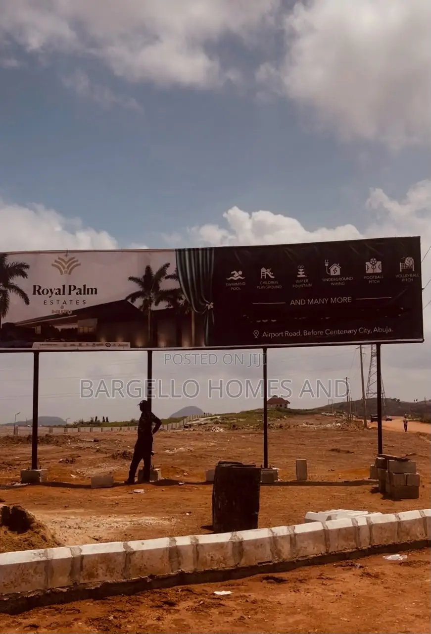 Royal Palm Hutu in Sabon Lugbe