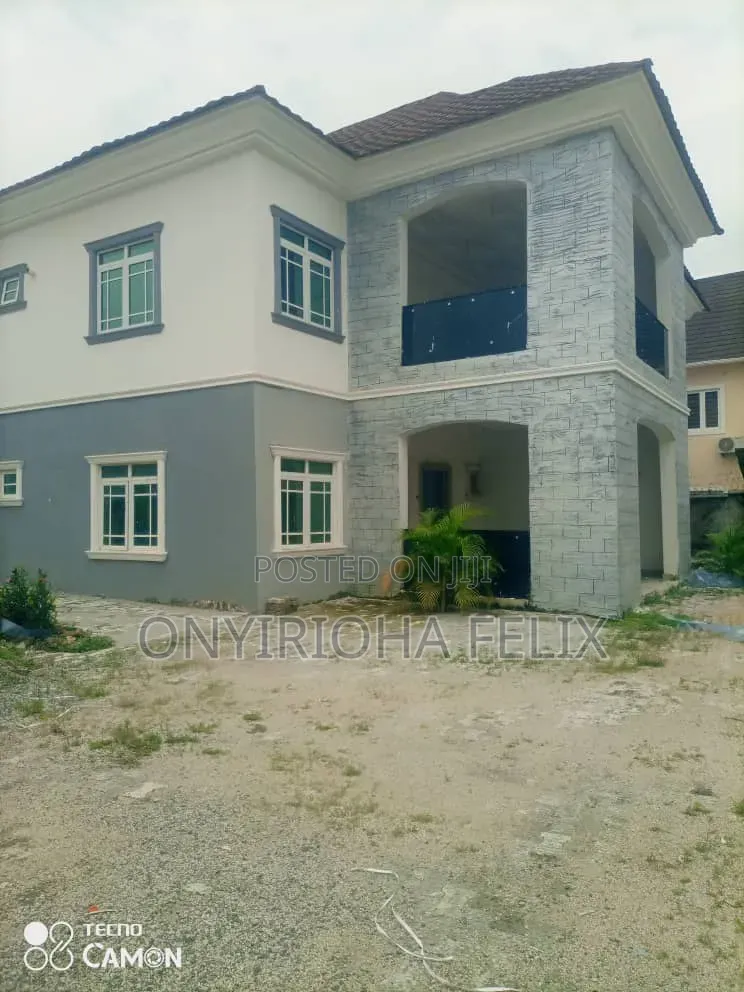4bdrm Duplex in 2Nd Avenue Gwarinpa, Bunkoro for rent in Bunkoro