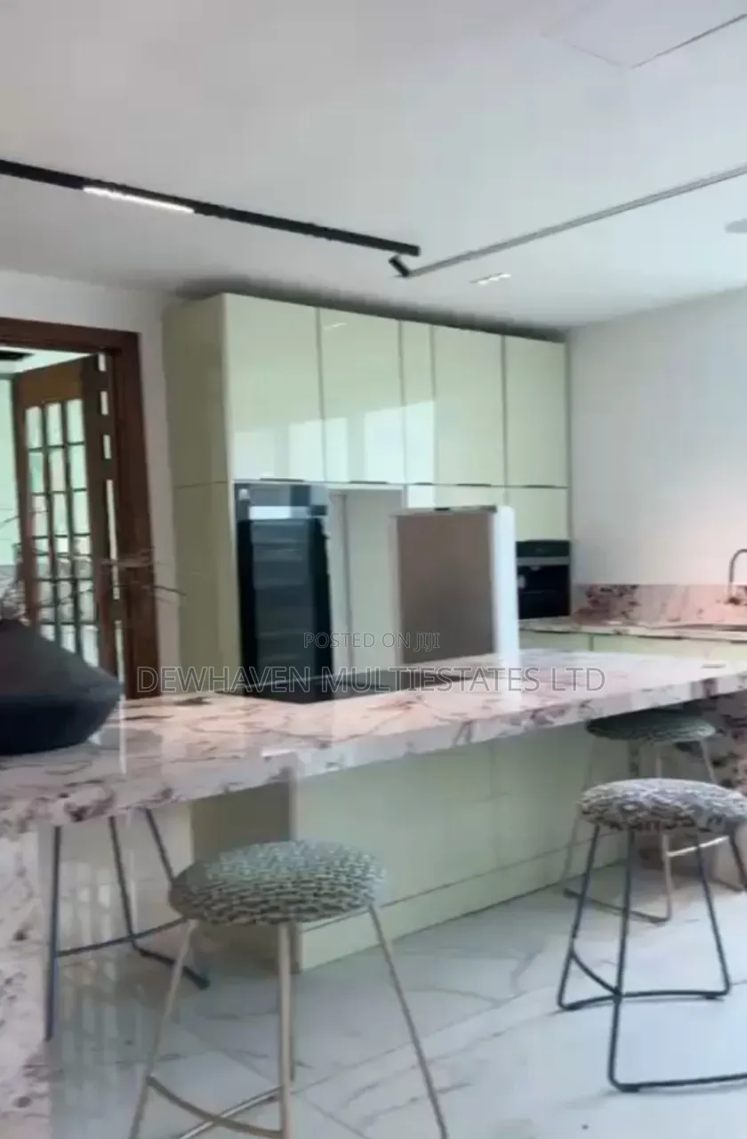 Furnished 5bdrm Penthouse in Ikoyi S.W for sale in Ikoyi S.W