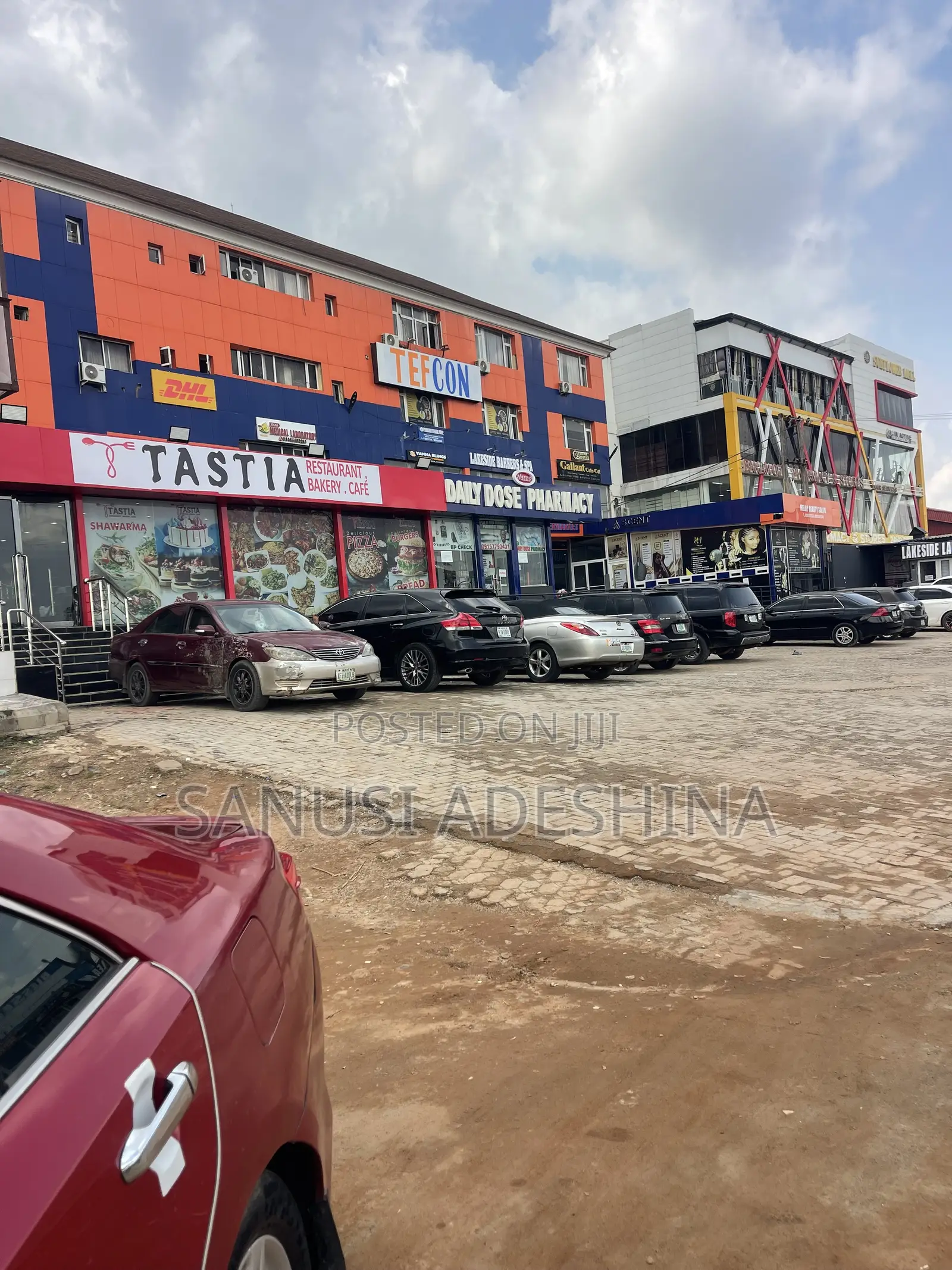 30 Shop,14 Bed Rooms Hotel,14 Selfcon Location Lokogoma Abuja in Lokogoma