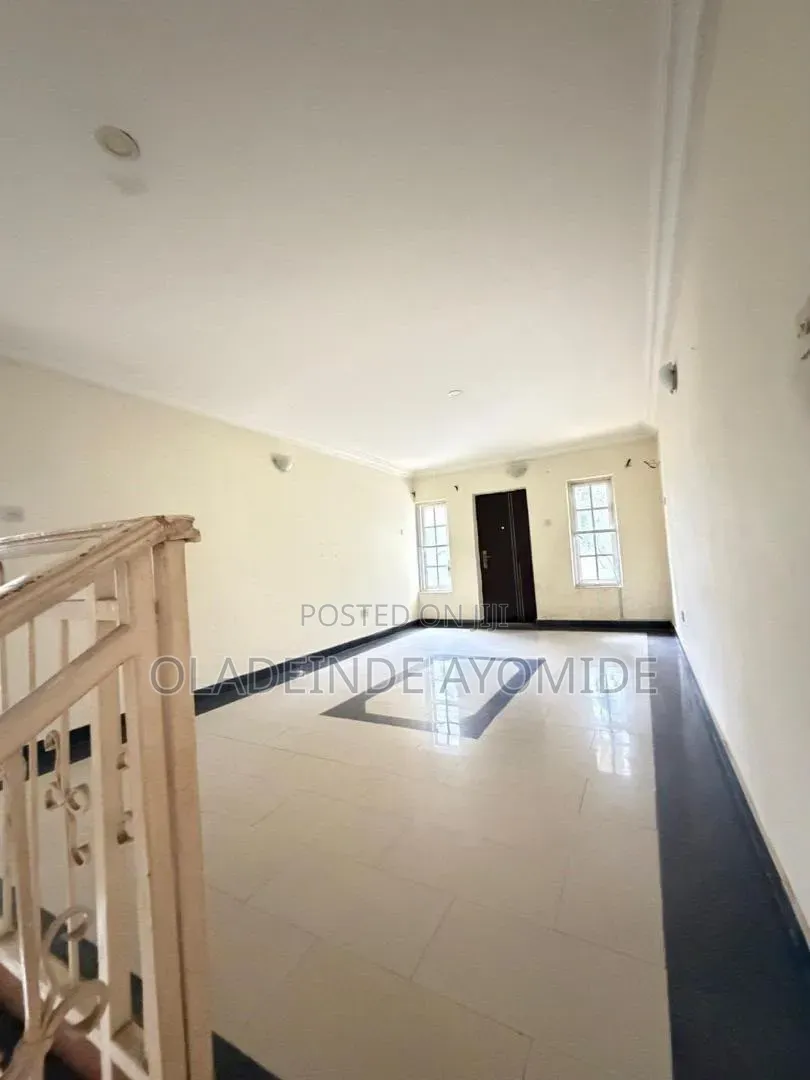 4bdrm Duplex in Megamound, Ikota for sale in Ikota