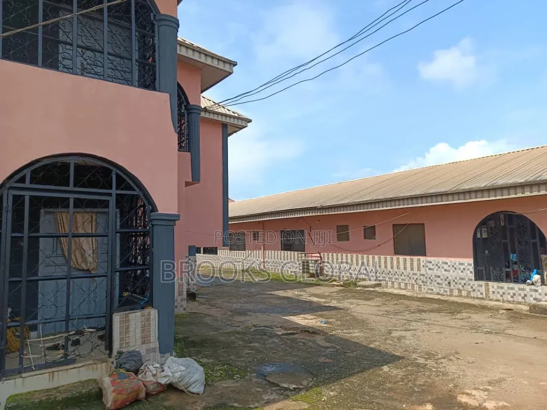 3bdrm Block of Flats in Benin City for sale in Benin City
