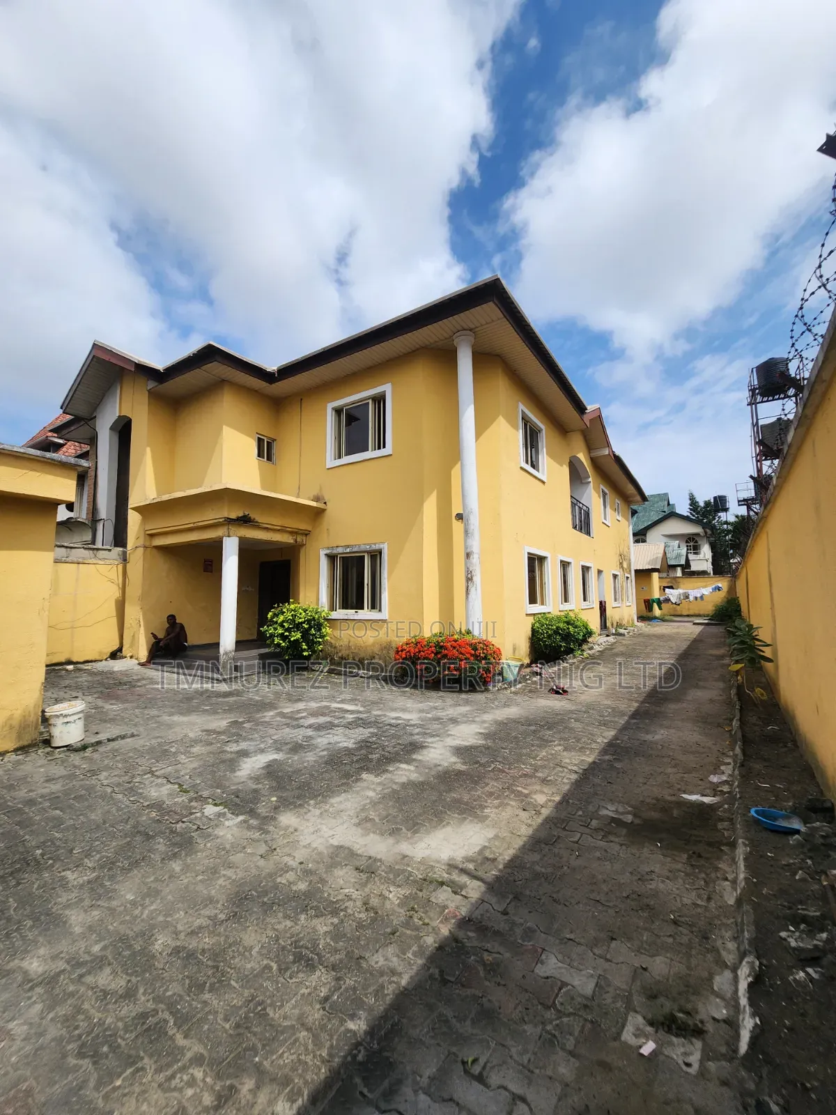 4bdrm Duplex in Lekki Phase 1 for rent in Lekki Phase 1