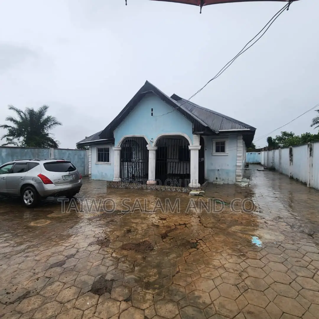 2bdrm Block of Flats in Akinyele for sale in Akinyele
