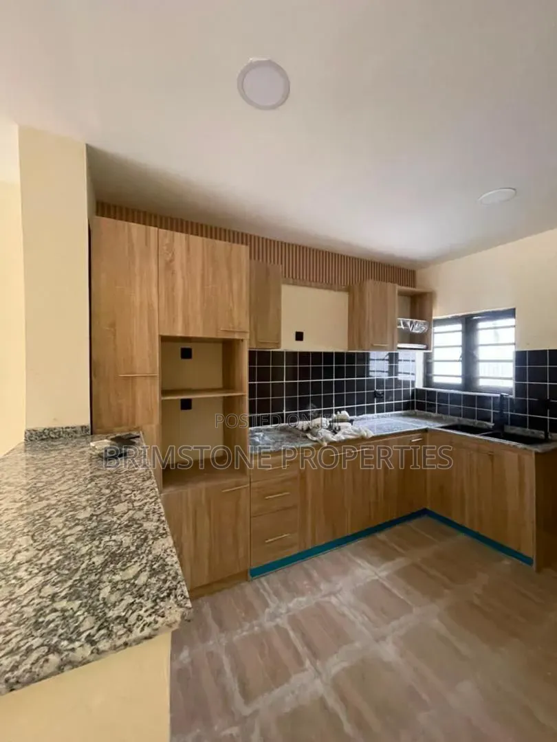 Furnished 2bdrm Duplex in Ogombo for rent in Ogombo