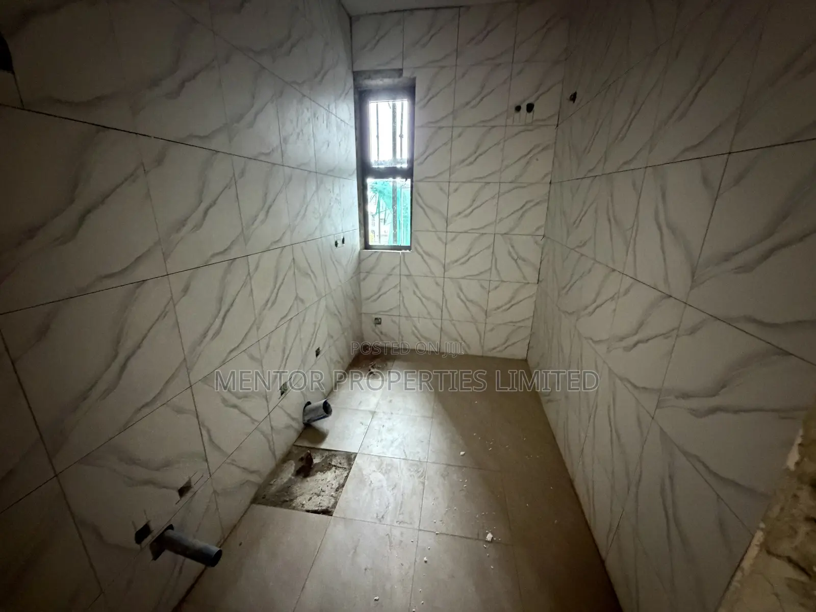 Furnished 2bdrm Block of Flats in Zone 3 for sale in Zone 3 / Wuse