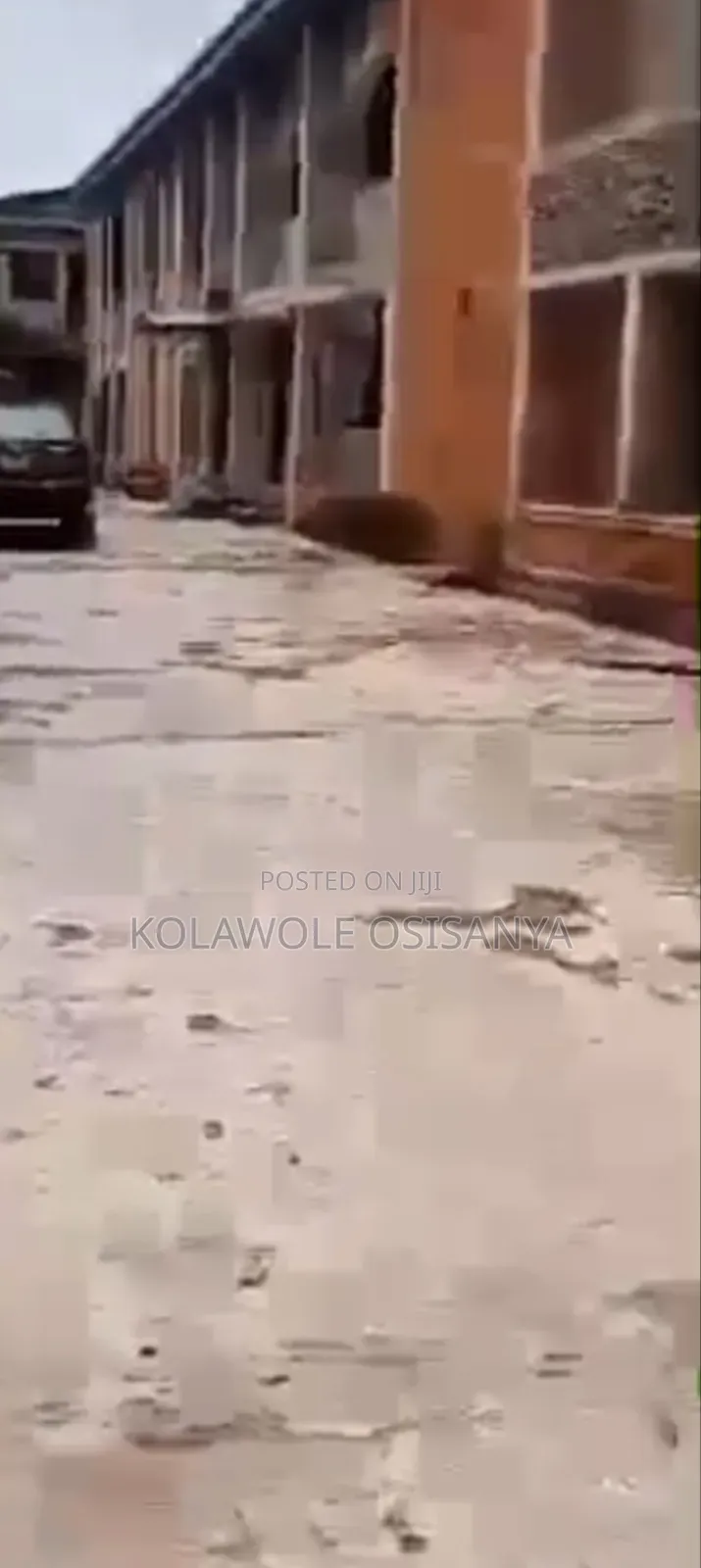 9bdrm Block of Flats in Abaranje for sale in Abaranje
