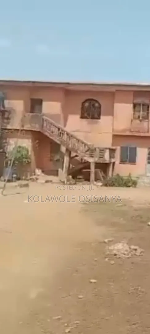 3bdrm Block of Flats in Abaranje for sale in Abaranje