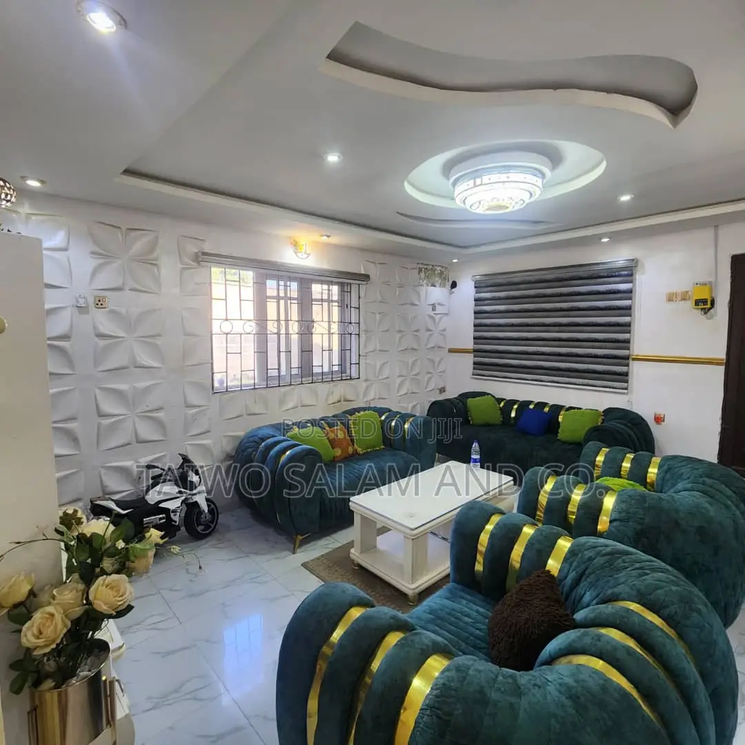2bdrm Bungalow in Omi Adio for sale in Omi Adio