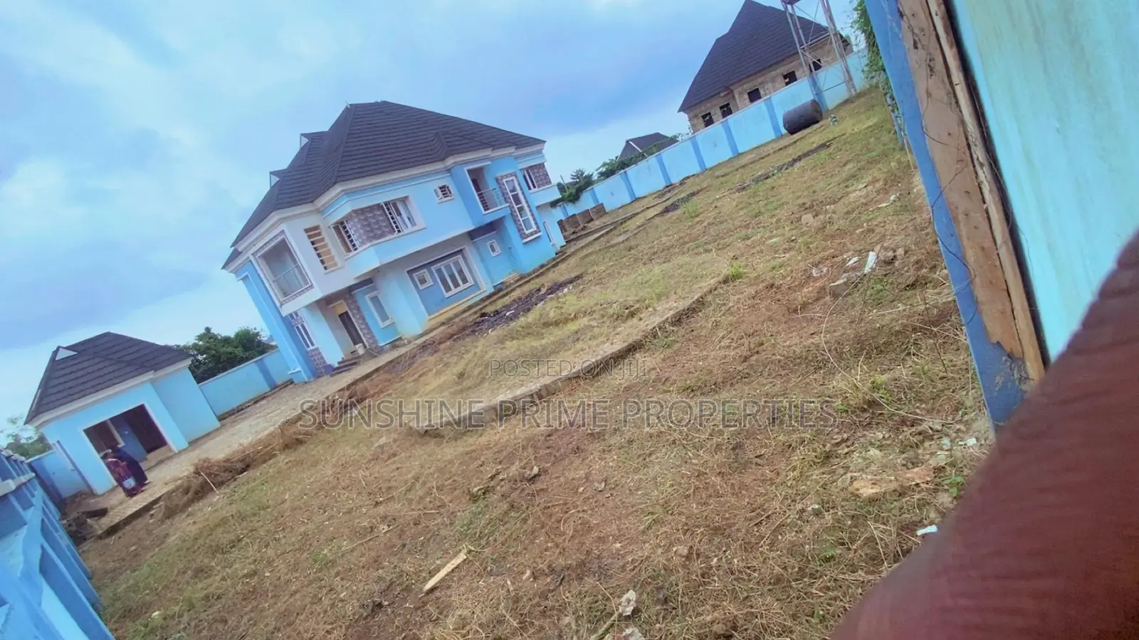 565SQM OF BIFURCATED LAND graceland Estate, Alagbaka Ext in Akure