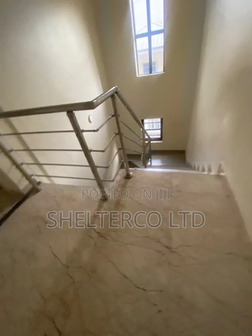4bdrm Duplex in Gateway Estate, GRA Phase 1 for rent in GRA Phase 1