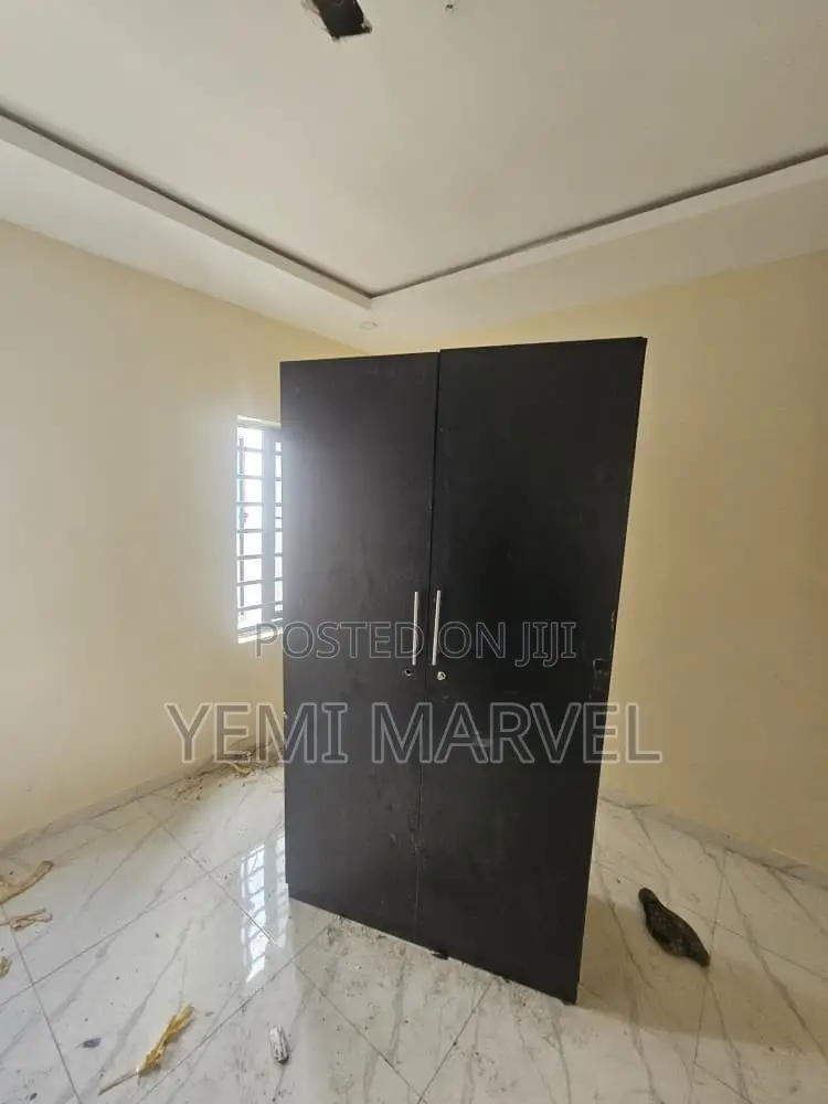 2bdrm Block of Flats in Adeoje Estate, Akala for rent in Akala Express