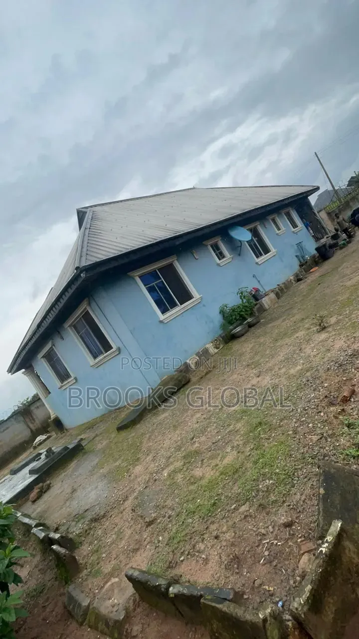 2bdrm Bungalow in Benin City for sale in Benin City