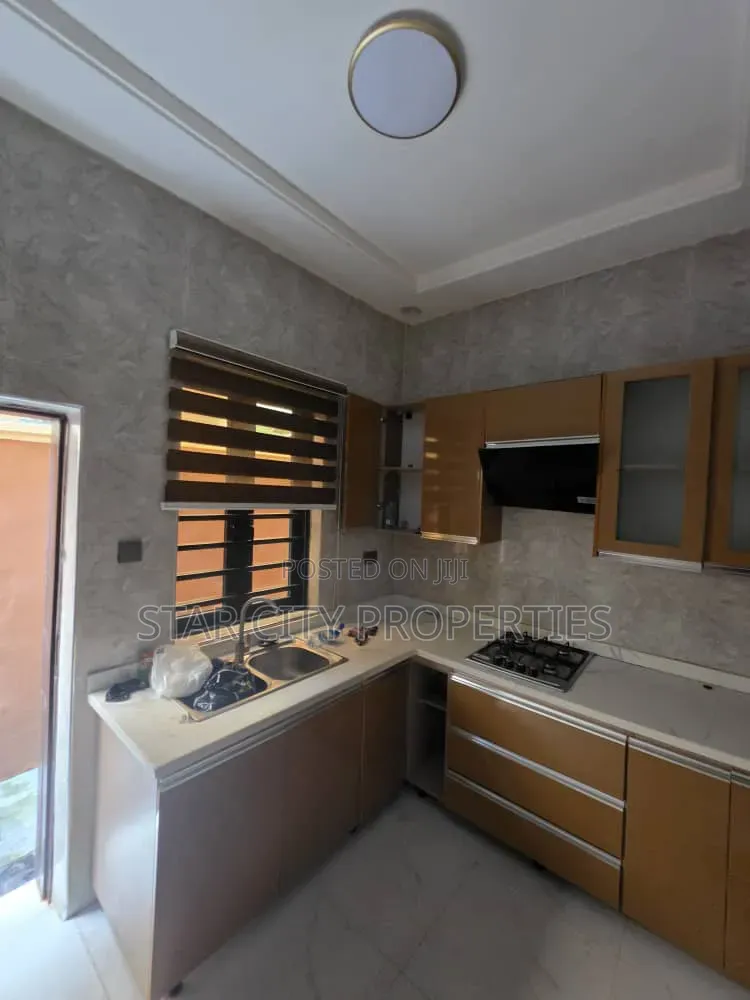 2bdrm Townhouse / Terrace in Omole Phase 2 for rent in Omole Phase 2