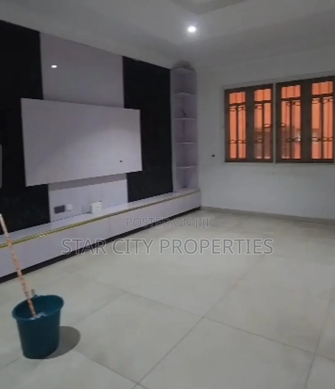 4bdrm Maisonette in Yaba Lagos, Alagomeji for rent in Alagomeji